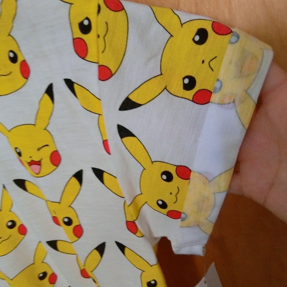 NWT Pokemon Pikachu Face Tee - Picture 4 of 5